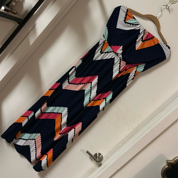 Dresses & Skirts - Fun strapless maxi dress